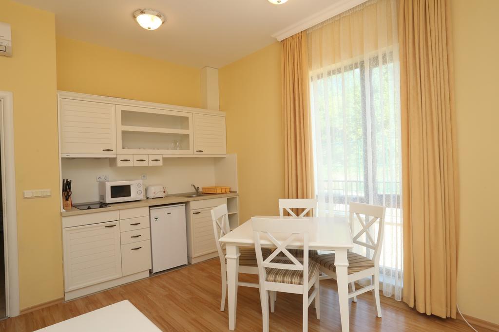Villa Allegra Kavarna Szoba fotó
